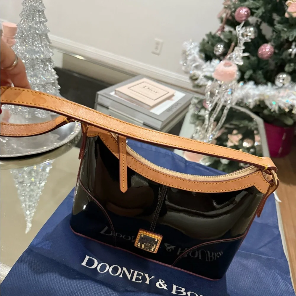 Dooney & Bourke Black Patent Leather Shoulder Bag with Tan Trim - Picture 3 of 9